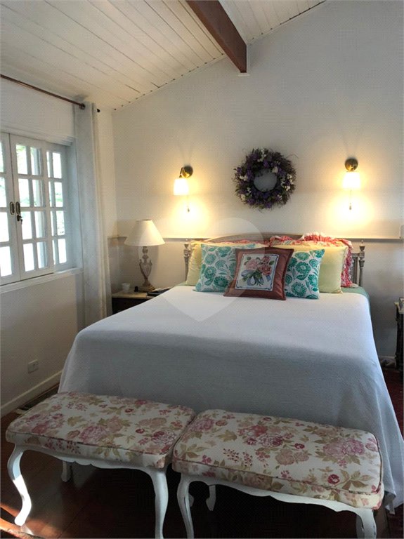 Casa Térrea à venda com 4 quartos, sendo 1 suíte, em Roseira, Mairiporã, SP