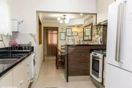 Casa de Vila à venda com 3 quartos, sendo 1 suíte, em Vila Maria Baixa, São Paulo, SP