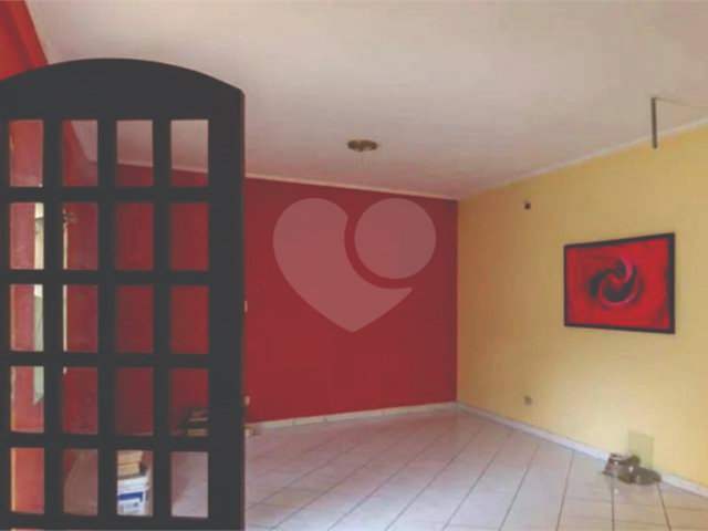 Sobrado à venda com 3 quartos, sendo 1 suíte,  em Santa Teresinha, São Paulo, SP