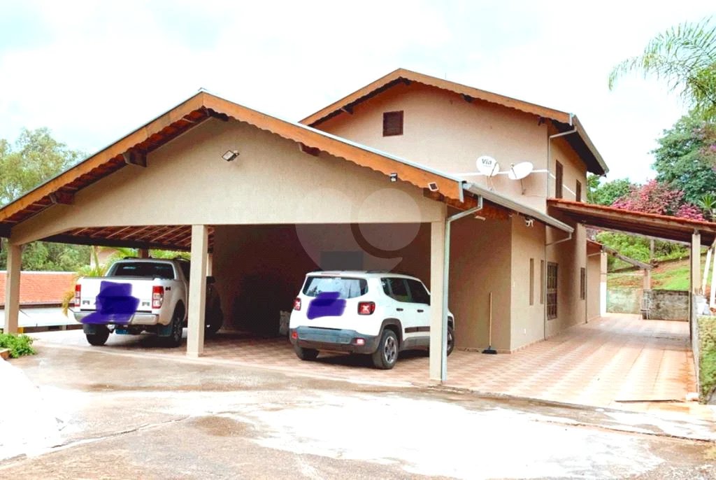 Casa à venda com 10 quartos, sendo 3 suítes, no condomínio Chácaras Campo Verde, Campo Limpo Paulista - SP