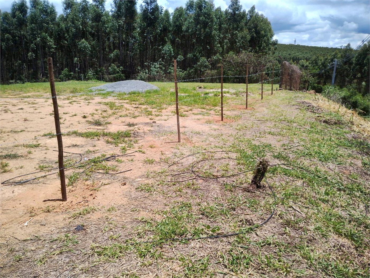 Chácara à venda com 2 quartos em Chácaras Berro D'água, Itu, SP