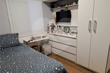 Casa à venda com 3 quartos, sendo 1 suíte,  no condomínio Moradas do Horto, São Paulo - SP