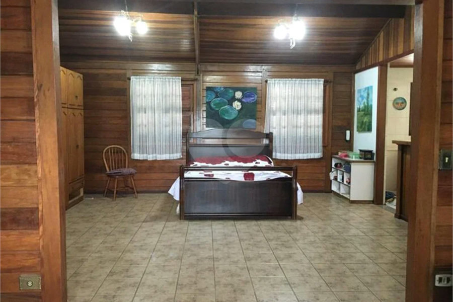 Casa à venda com 4 quartos, sendo 1 suíte, em Vila Machado, Mairiporã, SP