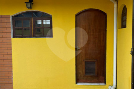 Sobrado à venda com 5 quartos, sendo 2 suítes, em Vila Universitária, São Paulo, SP