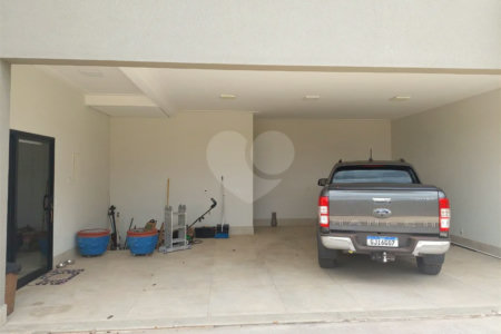 Casa à venda com 3 quartos, sendo 2 suítes, no condomínio Ibiaram 1, Itupeva - SP