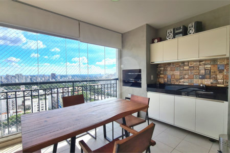 Apartamento à venda ou para alugar com 3 quartos, sendo 2 suítes, em Pinheiros, São Paulo, SP