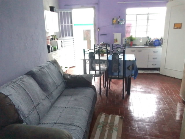 Sobrado à venda com 6 quartos em Horto, São Paulo, SP