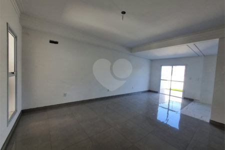 Casa à venda com 3 quartos, sendo 1 suíte, no condomínio Residencial Américo Figueiredo, Sorocaba - SP