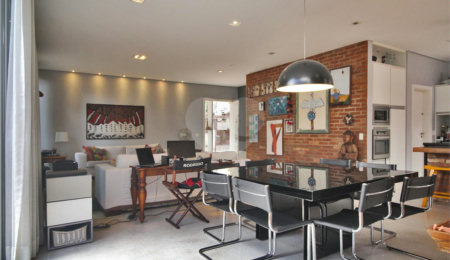 Casa à venda com 3 quartos, sendo 1 suíte,  em Vila Mariana, São Paulo, SP