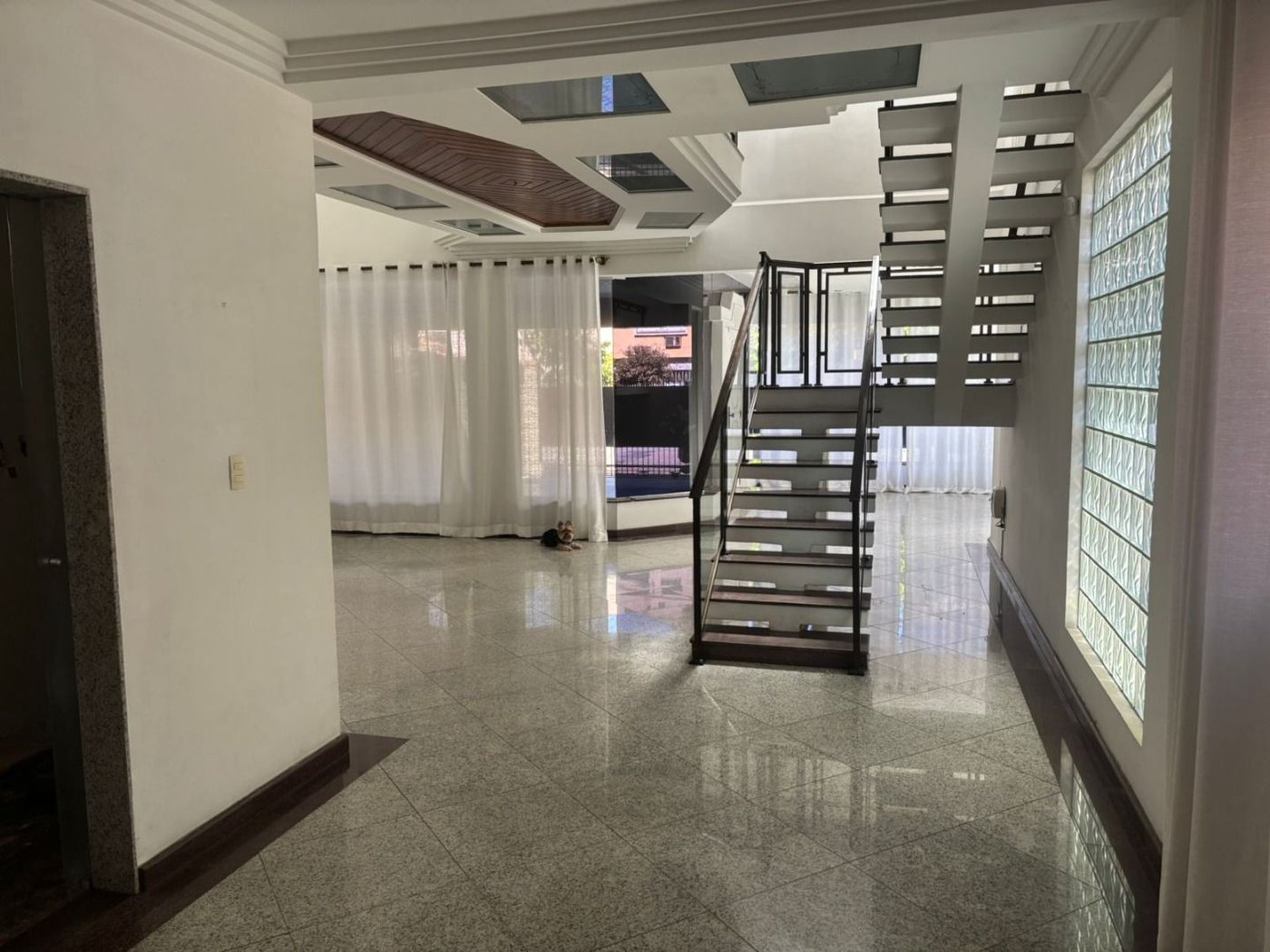 Casa com 3 dormitórios à venda, 330 m² por R$ 2.770.000,00 - Ponta da Praia - Santos/SP