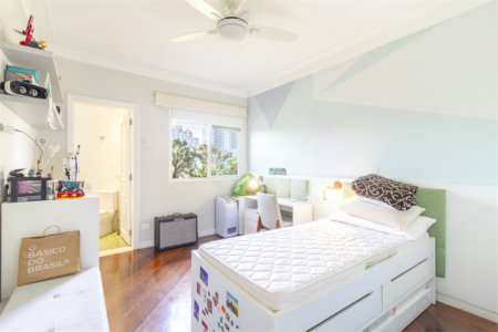 Apartamento à venda com 4 quartos, sendo 2 suítes, em Indianópolis, São Paulo, SP