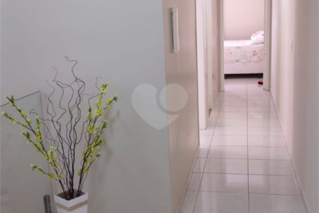 Casa à venda com 3 quartos, sendo 1 suíte, em Jardim Leocádia, Sorocaba, SP