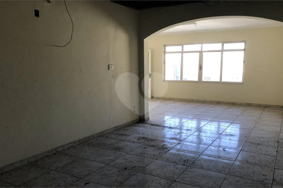 Sobrado à venda com 2 quartos, sendo 1 suíte, em Vila Nova Cachoeirinha, São Paulo, SP