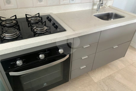 Apartamento à venda com 2 quartos em Cambuci, São Paulo, SP