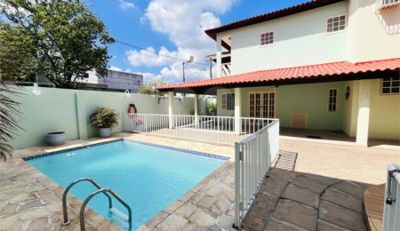 Casa à venda com 3 quartos, sendo 1 suíte,  em Campo Grande, Rio de Janeiro, RJ