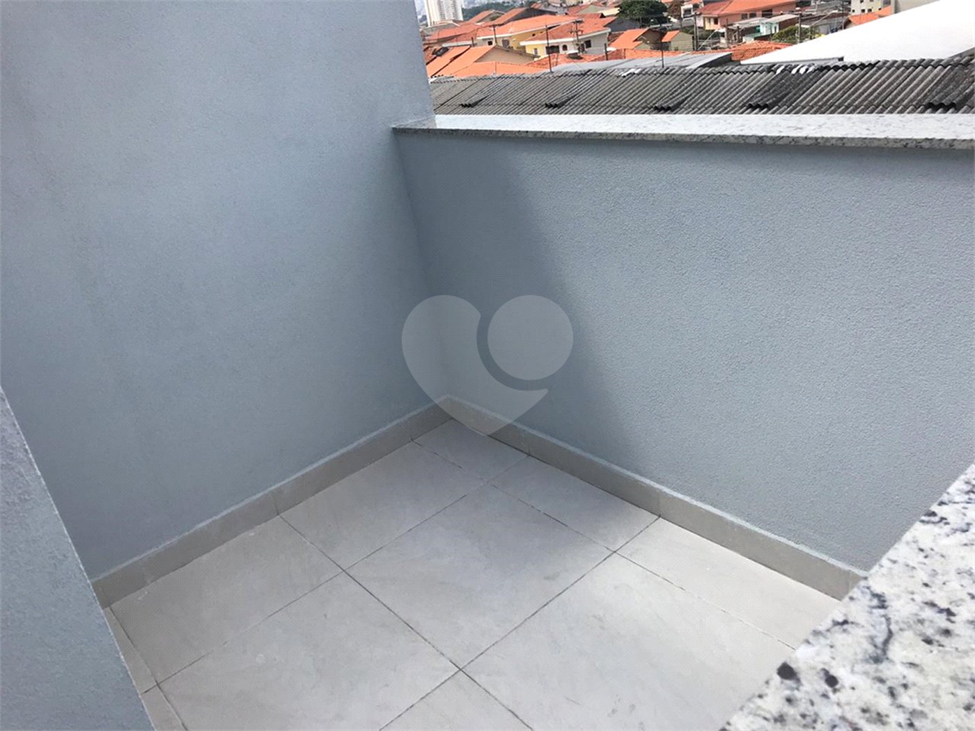 Casa à venda com 3 quartos, sendo 1 suíte, no condomínio Parque Vitória, São Paulo - SP