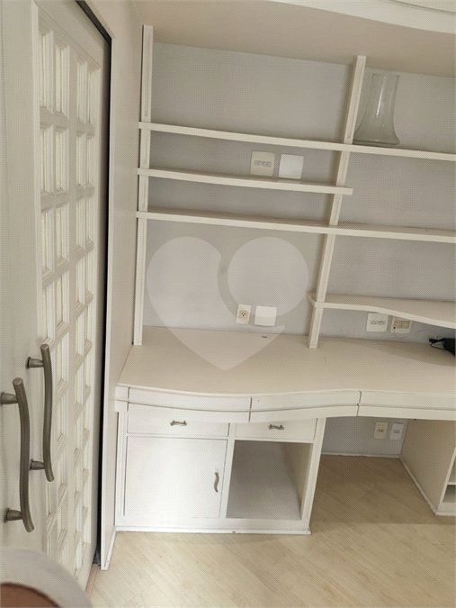Apartamento à venda com 3 quartos, sendo 1 suíte, em Indianópolis, São Paulo, SP