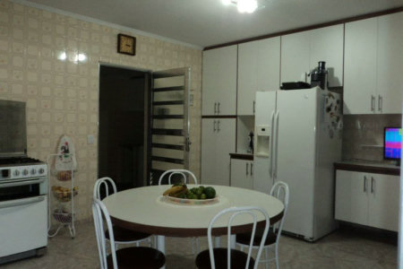 Casa à venda com 3 quartos, sendo 1 suíte, em Jardim Cláudia, São Paulo, SP