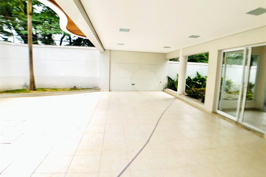 Casa à venda com 3 suítes em Tremembé, São Paulo, SP