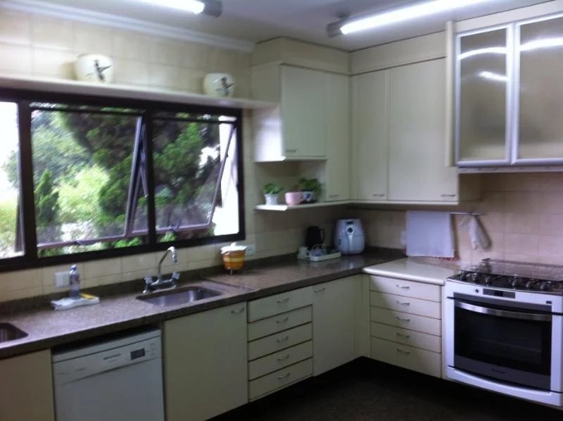 Apartamento à venda com 4 suítes em Real Parque, São Paulo, SP