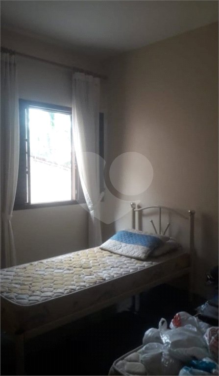 Casa à venda com 3 quartos, sendo 1 suíte,  em Vila Oliveira, Mogi das Cruzes, SP