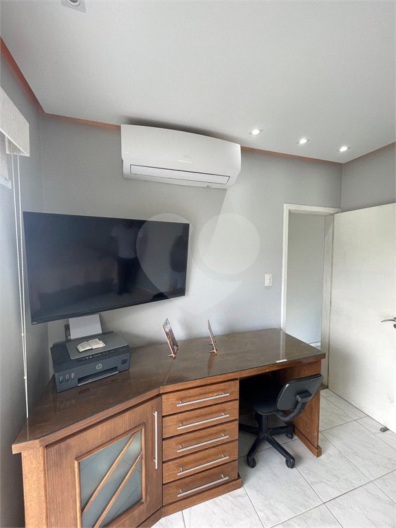 Casa à venda com 5 quartos, sendo 1 suíte, no condomínio Residencial Green Ville, Rio de Janeiro - RJ