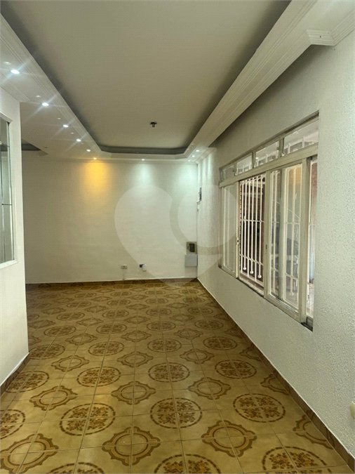 Sobrado à venda com 5 quartos em Bela Vista, Osasco, SP