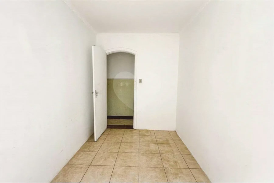 Sobrado com 3 dorms e 2 vagas - apenas 700 mil
