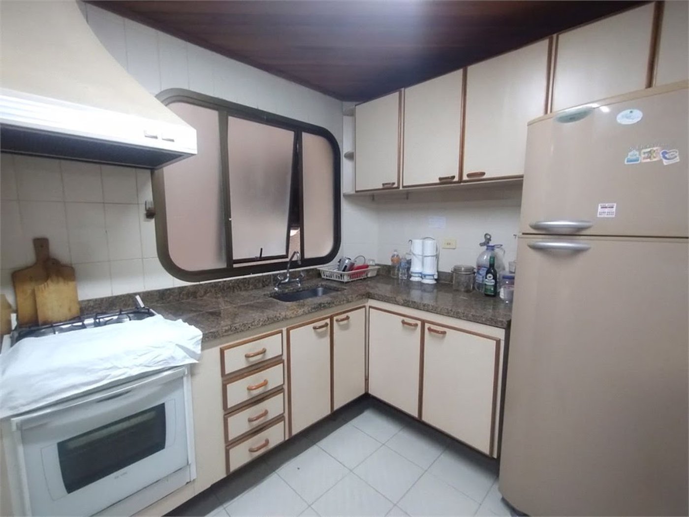 Apartamento com 4 dormitórios à venda, 145 m² por R$ 900.000,00 - Jardim das Conchas - Guarujá/SP