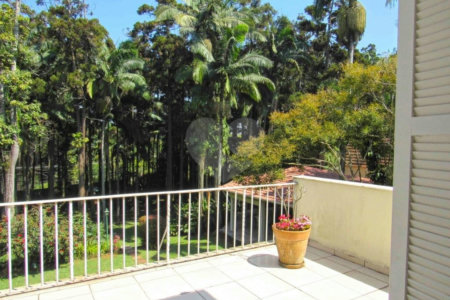 Casa à venda com 4 suítes no condomínio Chácara Flora, São Paulo - SP