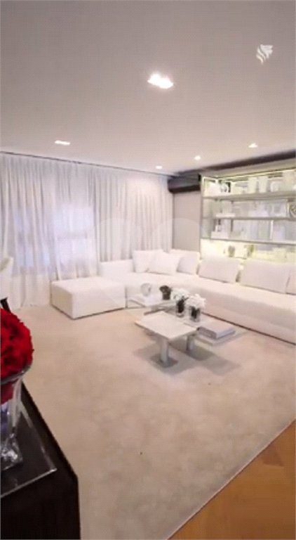 Apartamento à venda com 4 suítes em Vila Mariana, São Paulo, SP