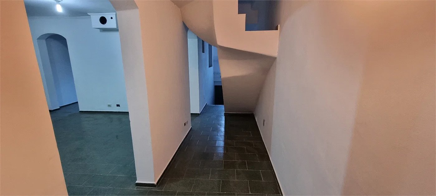 Casa à venda com 3 quartos, sendo 1 suíte, em Jardim Rosa Maria, São Paulo, SP