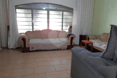 Casa à venda com 5 quartos, sendo 1 suíte,  em Jardim Anhangüera, Ribeirão Preto, SP