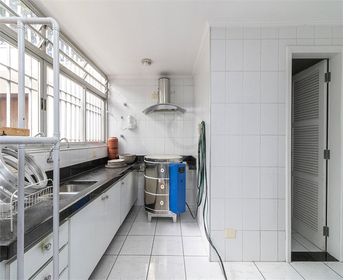 Casa à venda com 3 quartos, sendo 2 suítes, em Alto de Pinheiros, São Paulo, SP