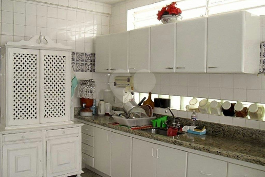 Sobrado à venda com 4 quartos, sendo 1 suíte, em Jardim São Paulo(zona Norte), São Paulo, SP