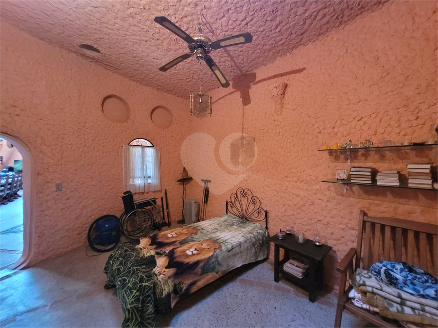 Casa à venda com 2 suítes no condomínio Associação Reserva das Hortênsias, Mairiporã - SP