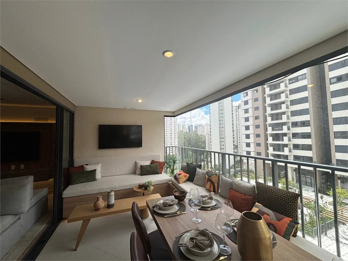 Apartamento à venda com 3 suítes em Vila Andrade, São Paulo, SP