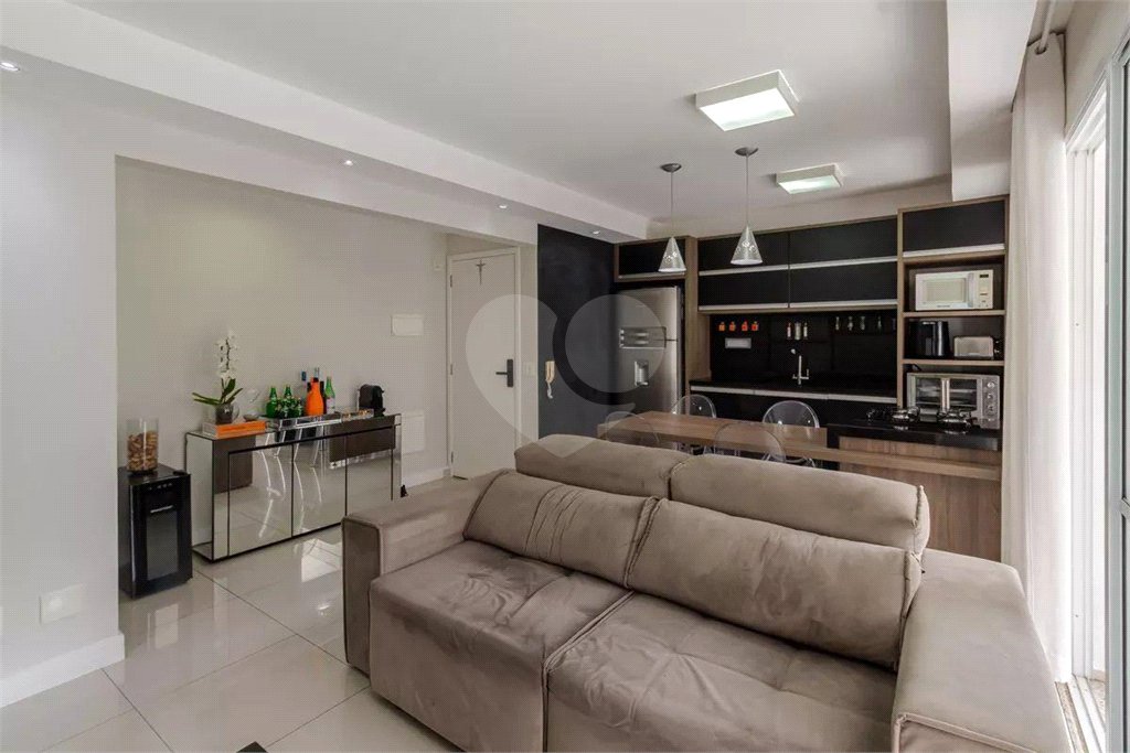 Apartamento à venda com 2 quartos, sendo 1 suíte,  em Vila Andrade, São Paulo, SP