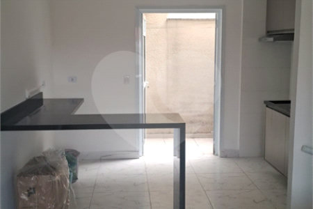 Casa à venda com 2 quartos, sendo 1 suíte, no condomínio Tanque Velho, São Paulo - SP