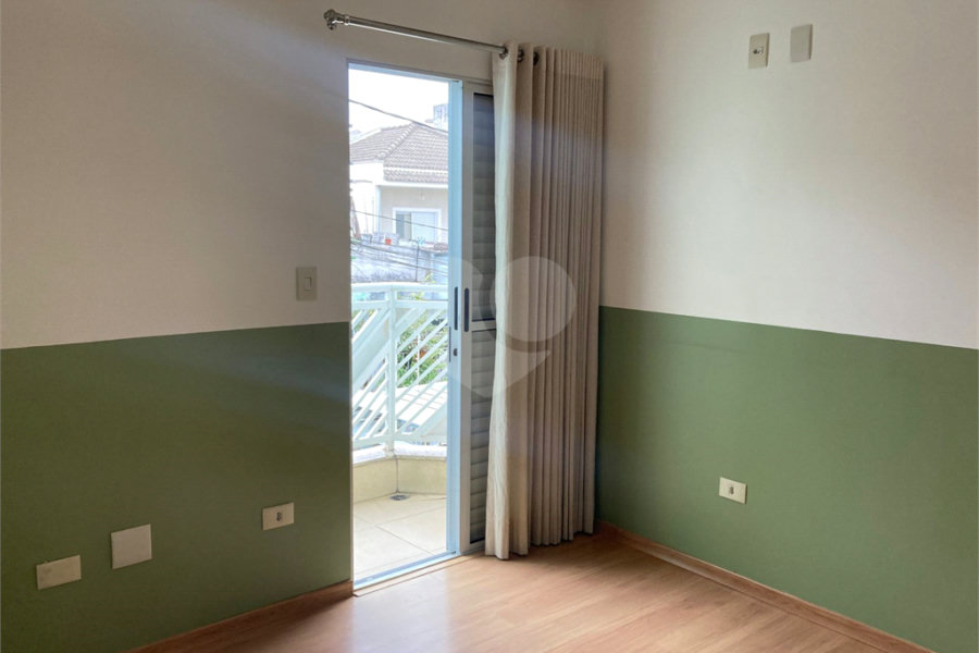 Sobrado à venda com 3 quartos, sendo 1 suíte, em Vila Constança, São Paulo, SP