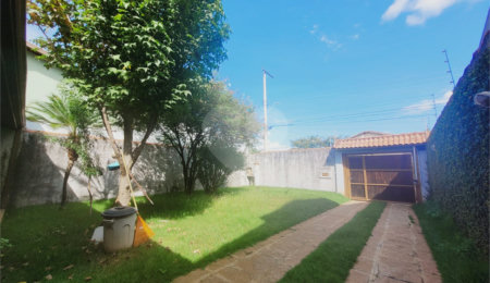 Sobrado à venda com 4 quartos, sendo 1 suíte,  em Jardim Regina, Indaiatuba, SP
