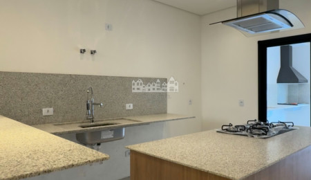 Casa térrea à venda com 3 suítes, em Nova Gardênia, Atibaia - SP