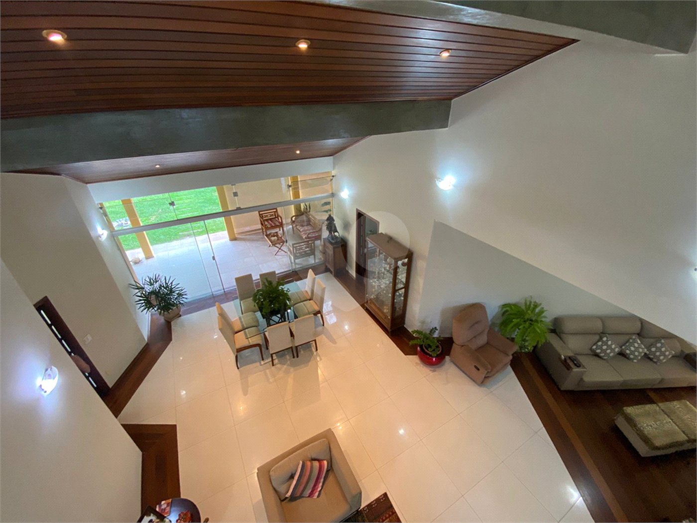 Casa térrea no Condomínio Parque Faber I