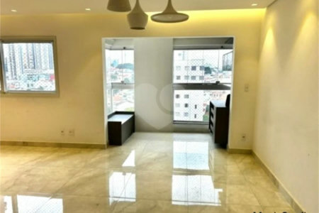 Apartamento com 138m², 3 dormitórios, sendo 3 suítes, 2 vagas de garagem, à venda na Vila Valparaiso em Santo André.