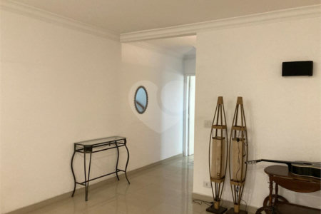 Casa para alugar com 3 quartos, sendo 1 suíte, em Santo Amaro, São Paulo, SP