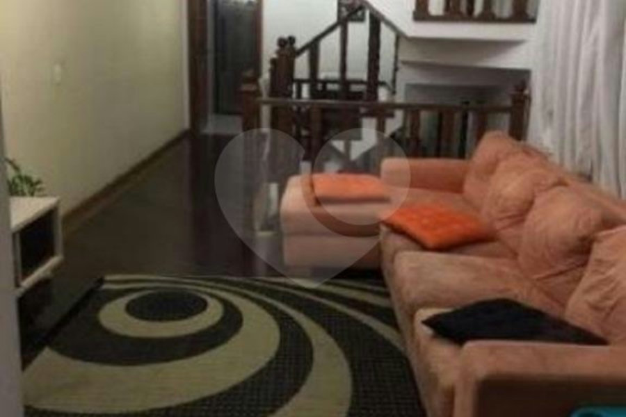 Sobrado à venda com 3 quartos, sendo 1 suíte, em Tremembé, São Paulo, SP