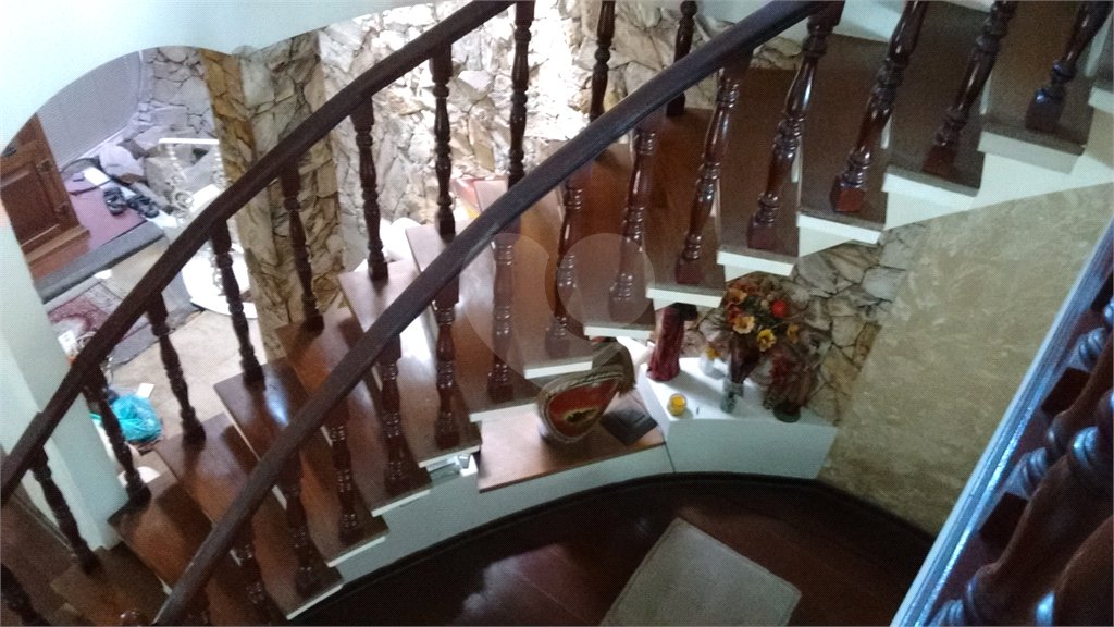 Casa à venda com 5 quartos, sendo 2 suítes, em Horto Florestal, São Paulo, SP