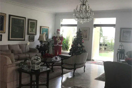Casa à venda com 4 suítes em Jardim Leonor, São Paulo, SP