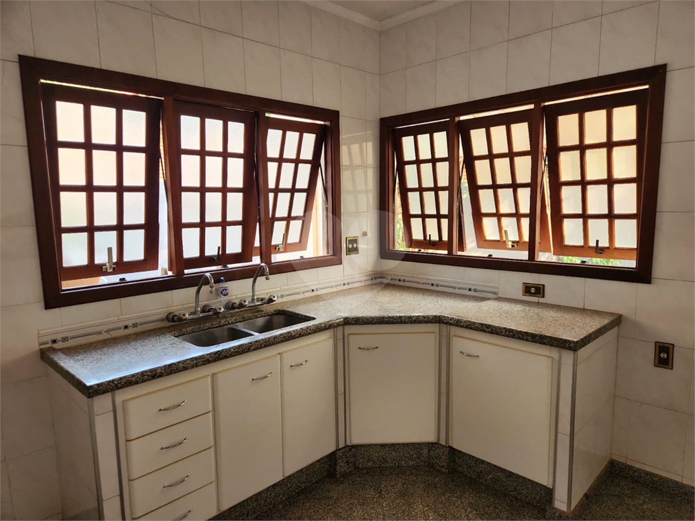 Casa à venda com 3 quartos, sendo 1 suíte, em Jardim Morumbi, Araraquara, SP