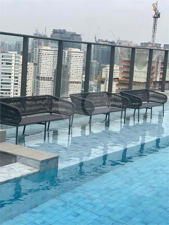 Apartamento à venda ou para alugar com 2 suítes em Jardim das Acácias, São Paulo, SP